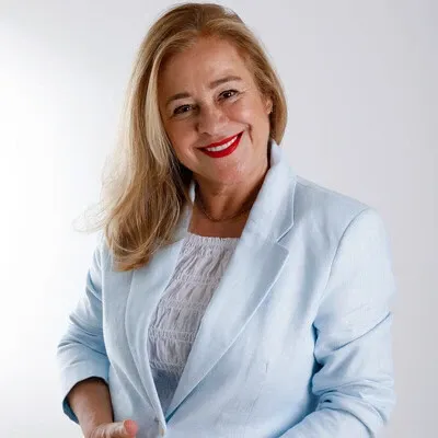 Carmen Cabra Martínez Carmen Cabra Martínez