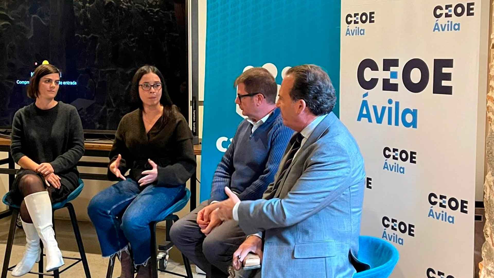 Encuentro dirigido a empresarios celebrado por Cajamar y CEOE Ávila.
