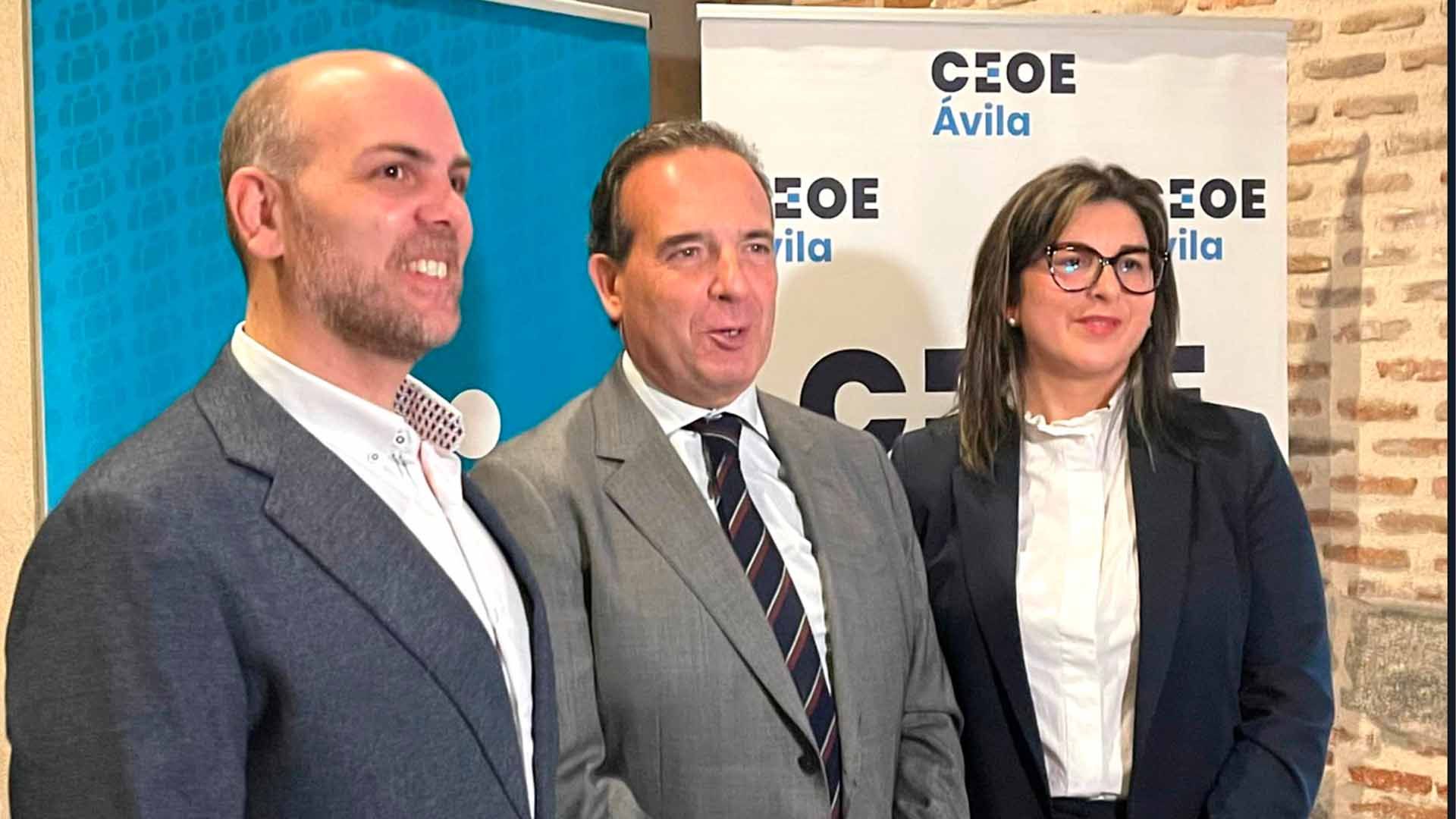 Encuentro dirigido a empresarios celebrado por Cajamar y CEOE Ávila.
