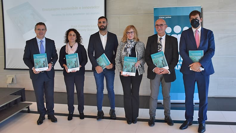 Presentación del libro sobre enoturismo sostenible en València