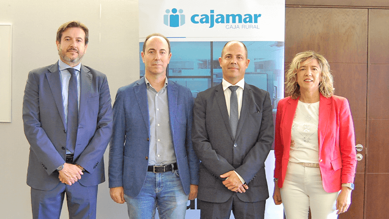 Cajamar firma un convenio con Tecnova