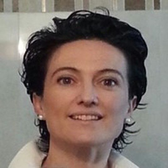 Lola Gómez López autor