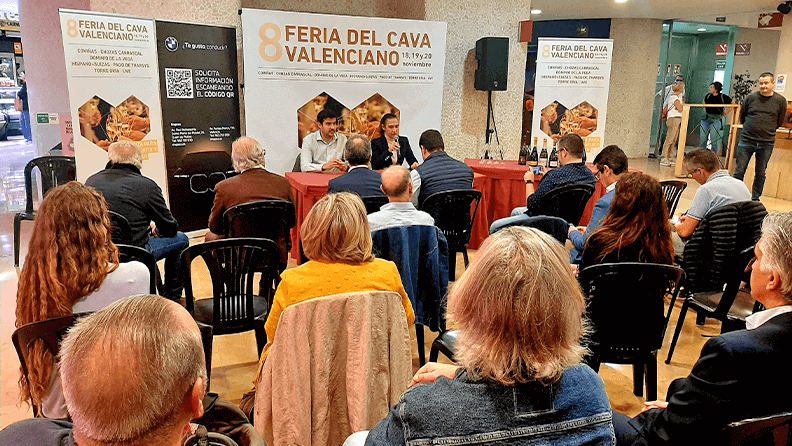 Presentación de la Feria del Cava Valenciano en el Mercado de Colón de València. 