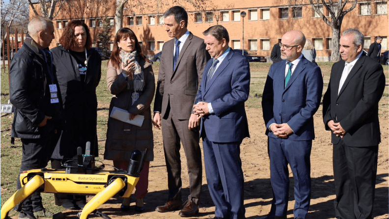 El presidente Pedro Sánchez en las instalaciones de La Vega Innova.