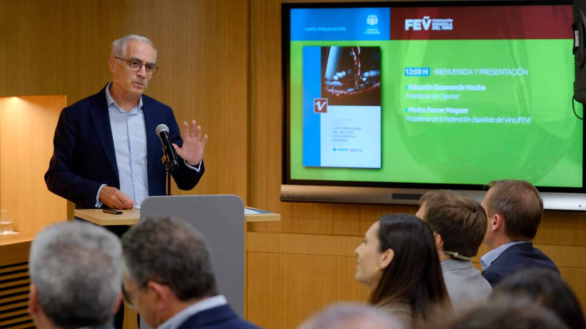 Presentación del primer 'Barómetro sobre la sostenibilidad del sector vitivinícola en España' de Cajamar y la FEV.