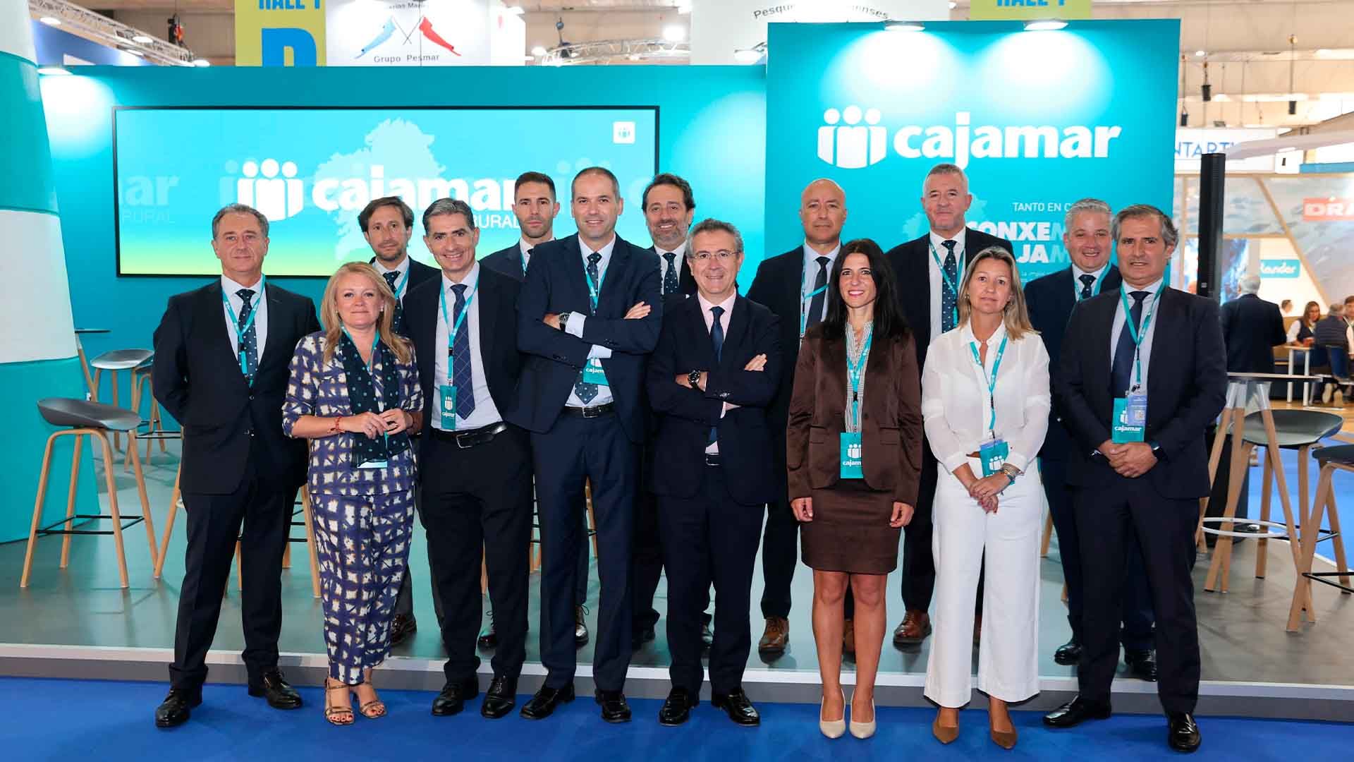 Directivos y profesionales de Grupo Cajamar en Conxemar
