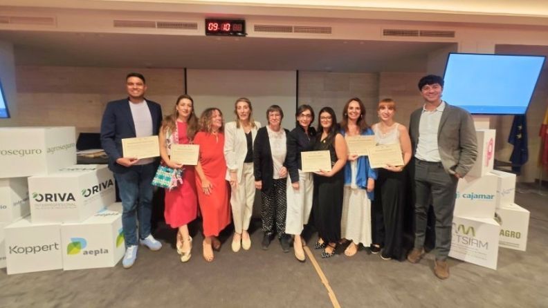 Alumnos de la VIII edición del Diploma EUCAgro reciben su diploma en el acto de clausura