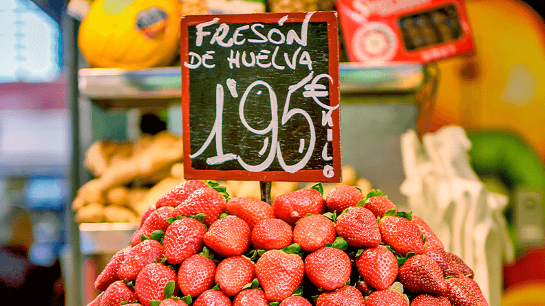Venta de fresón de Huelva en supermercado