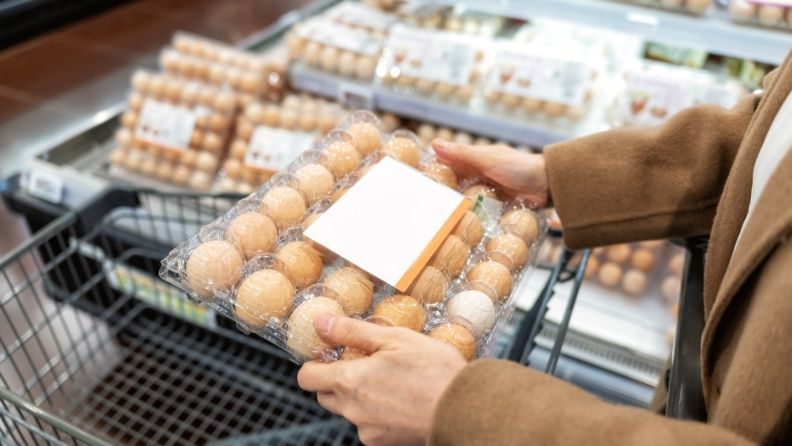 Cesta Huevos Supermercado