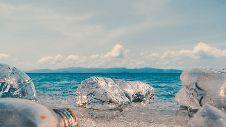 Plástico en el mar