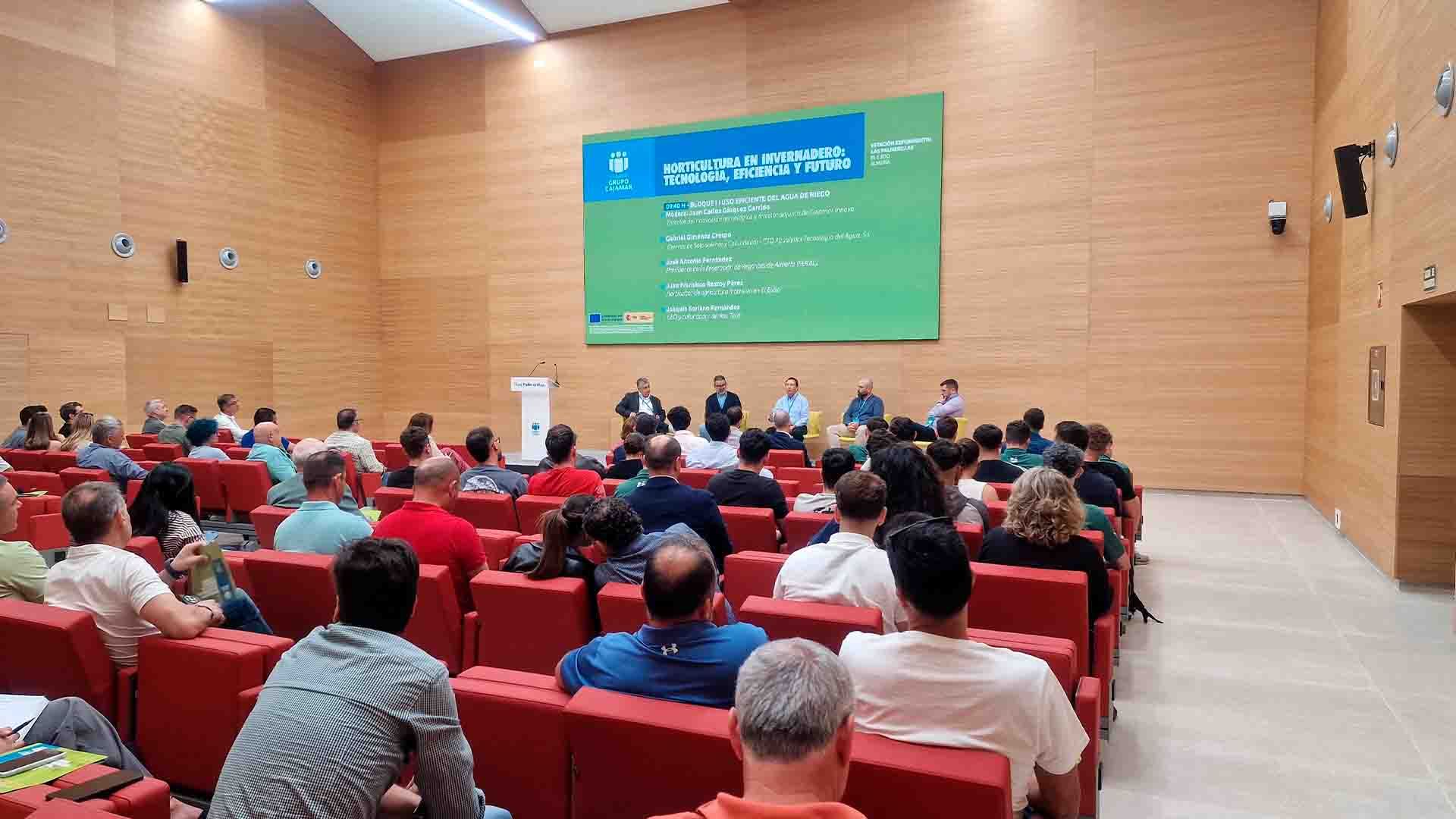 Mesa sobre la gestión del agua en la horticultura bajo invernadero.