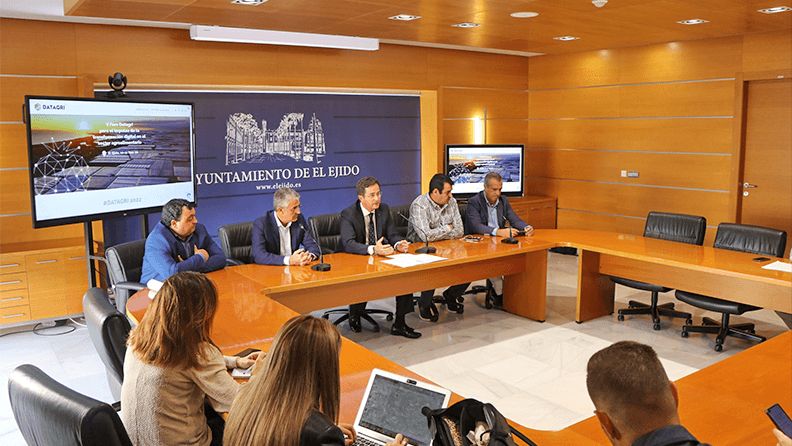 Presentación Foro DATAGRI 2022 en el Ayuntamiento de El Ejido (Almería)