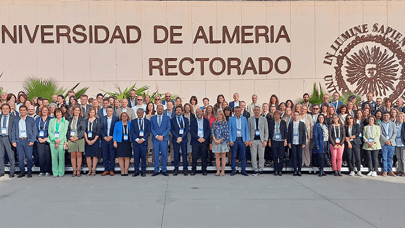 Foto de familia del I Joint International Centre meeting en la Universidad de Almería