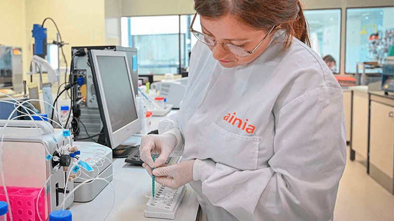 Control microbiológico con biosensor. Imagen: AINIA