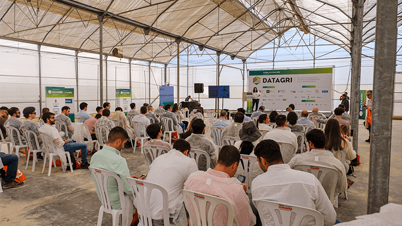 Investigadores del Centro Experimental Cajamar en DATAGRI 2022